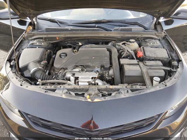 1G1ZD5ST7JF230660 Chevrolet MALIBU LT