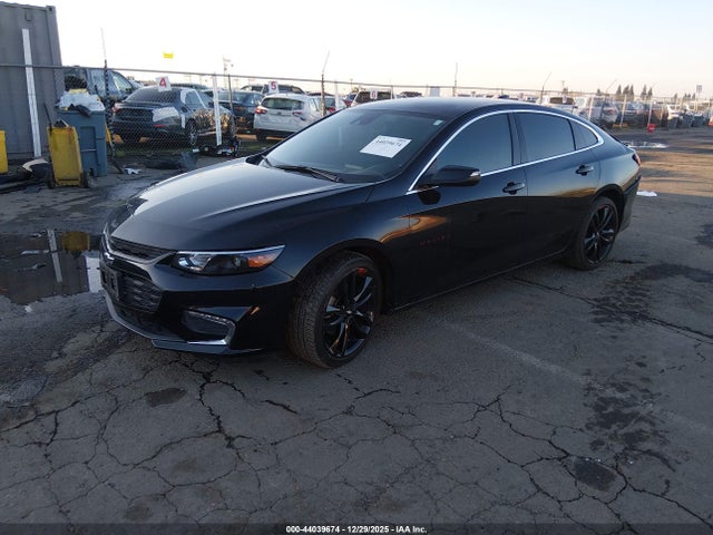 1G1ZD5ST7JF230660 Chevrolet MALIBU LT