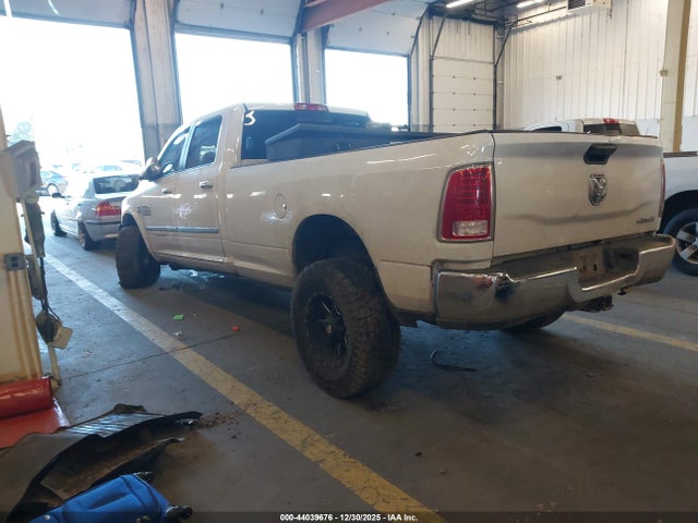 3C6UR5KL3JG233029 RAM 2500 Laramie 4x4 8&#039; Box