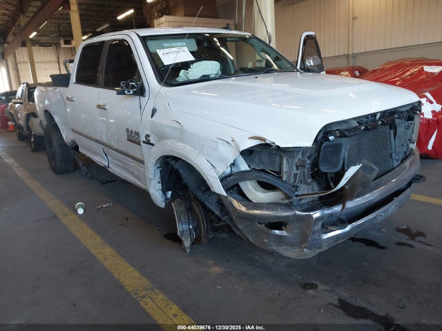3C6UR5KL3JG233029 RAM 2500 Laramie 4x4 8&#039; Box