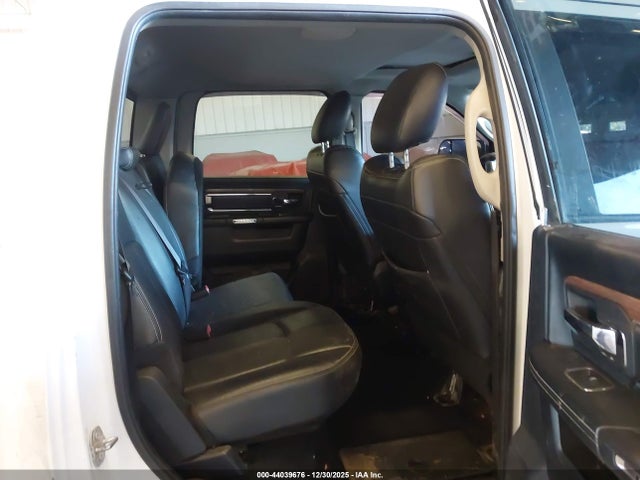 3C6UR5KL3JG233029 RAM 2500 Laramie 4x4 8&#039; Box