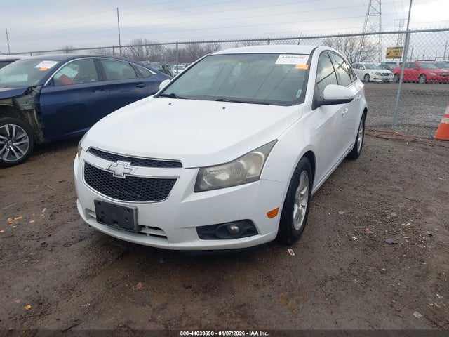 2013 Chevrolet Cruze 1lt Auto მანქანა იყიდება აუქციონზე, vin: 1G1PC5SBXD7164878, აუქციონის ნომერი: 44039690