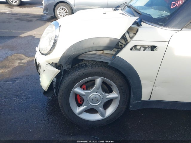 2005 MINI COOPER WMWRC33415TC58743 Photo 5