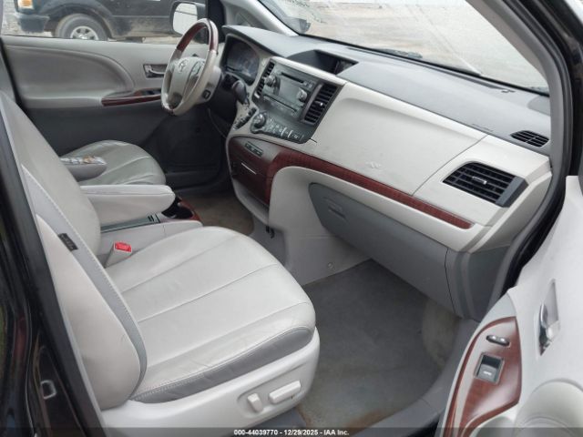 2014 TOYOTA SIENNA 5TDYK3DC3ES514688 Photo 4