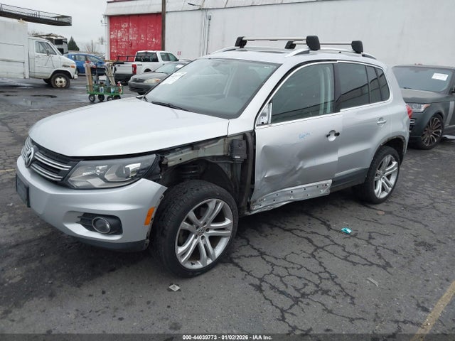 WVGBV7AX8GW617132 Volkswagen Tiguan Sel