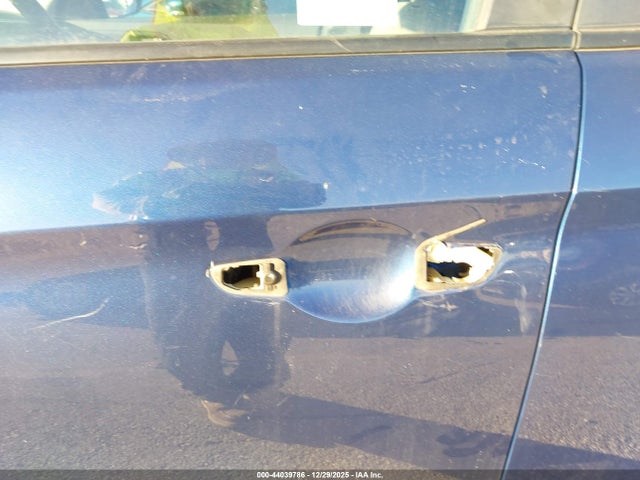 5NPD74LF1KH489969 Hyundai ELANTRA SE