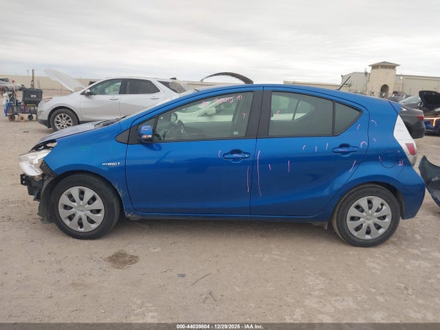 Toyota Prius C Two 2014 JTDKDTB36E1567448 Image 15