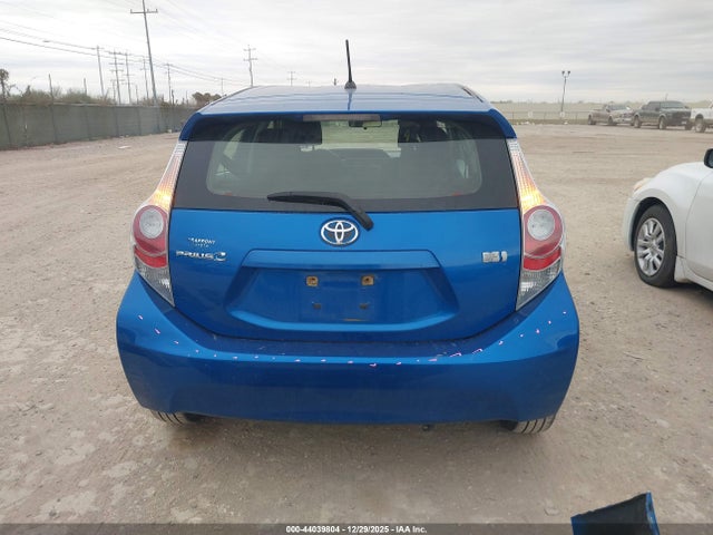 Toyota Prius C Two 2014 JTDKDTB36E1567448 Image 17