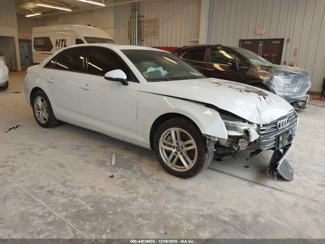 2017 AUDI A4 WAUANAF4XHN064709 Photo 0