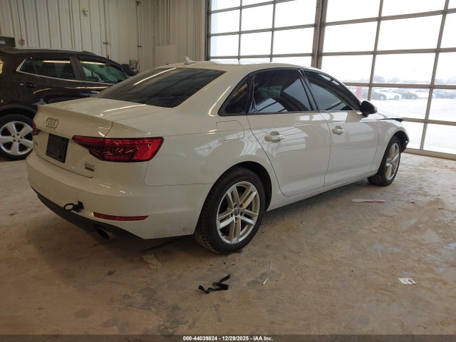 2017 AUDI A4 WAUANAF4XHN064709 Photo 3