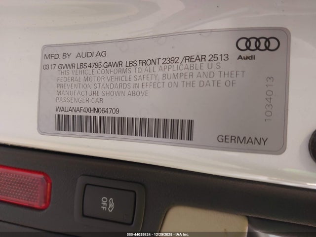 2017 AUDI A4 WAUANAF4XHN064709 Photo 8