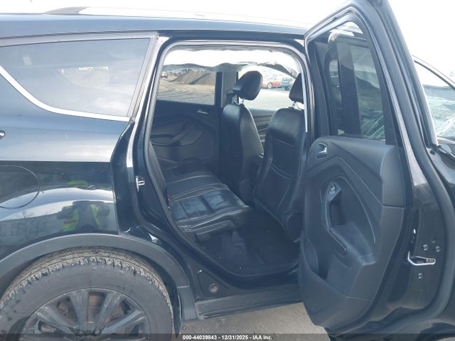 1FMCU9J92HUE97880 Ford Escape Titanium