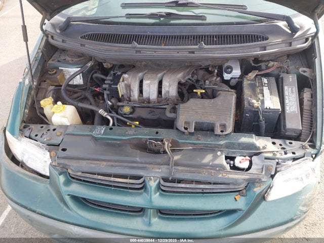 44039844 :رقم المزاد ، 1B4GP45R5WB721546 vin ، 1998 Dodge Caravan Se مزاد بيع