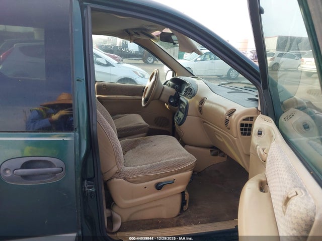 44039844 :رقم المزاد ، 1B4GP45R5WB721546 vin ، 1998 Dodge Caravan Se مزاد بيع