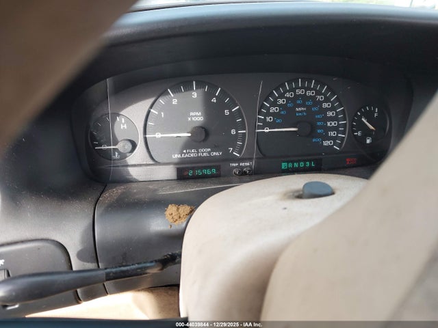 44039844 :رقم المزاد ، 1B4GP45R5WB721546 vin ، 1998 Dodge Caravan Se مزاد بيع