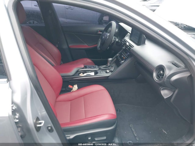 Lexus IS 300 2023 JTHDA1D26P5128559 Image 5