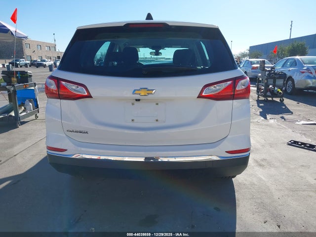 Chevrolet EQUINOX LS 2018 2GNAXHEV3J6345039 Image 16