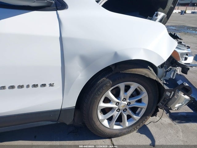 Chevrolet EQUINOX LS 2018 2GNAXHEV3J6345039 Image 17