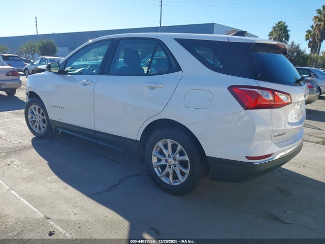 Chevrolet EQUINOX LS 2018 2GNAXHEV3J6345039 Image 3