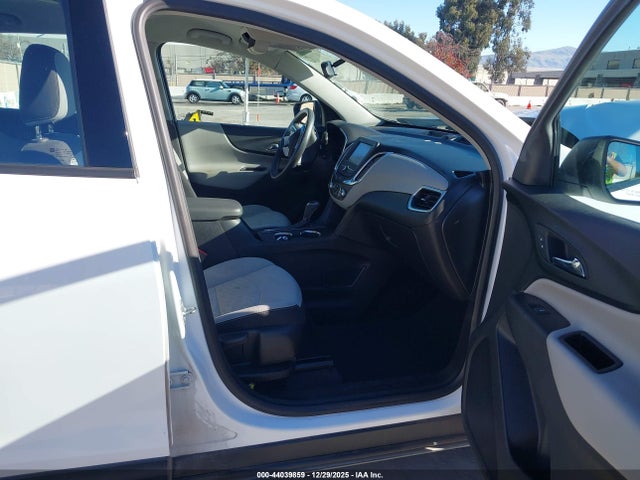 Chevrolet EQUINOX LS 2018 2GNAXHEV3J6345039 Image 5