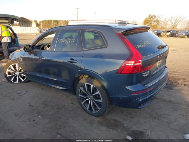 2024 VOLVO XC60 YV4L12RL5R1714469 Photo 2