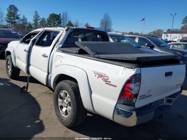 Продажа на аукционе авто 2011 Toyota Tacoma Prerunner V6, vin: 3TMJU4GN2BM111909, номер лота: 44039905