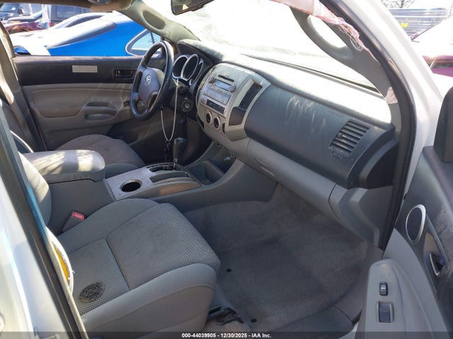 Продажа на аукционе авто 2011 Toyota Tacoma Prerunner V6, vin: 3TMJU4GN2BM111909, номер лота: 44039905