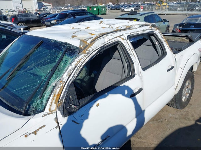 Продажа на аукционе авто 2011 Toyota Tacoma Prerunner V6, vin: 3TMJU4GN2BM111909, номер лота: 44039905