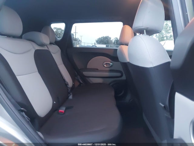 KNDJN2A24H7412216 KIA Soul