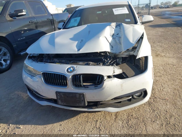 44039952 :رقم المزاد ، WBA8E1C51JA758438 vin ، 2018 Bmw 330e Iperformance مزاد بيع