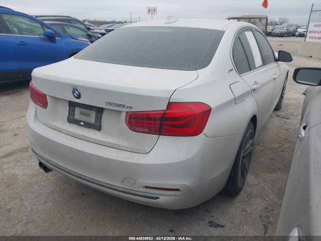 44039952 :رقم المزاد ، WBA8E1C51JA758438 vin ، 2018 Bmw 330e Iperformance مزاد بيع