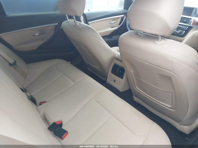 44039952 :رقم المزاد ، WBA8E1C51JA758438 vin ، 2018 Bmw 330e Iperformance مزاد بيع