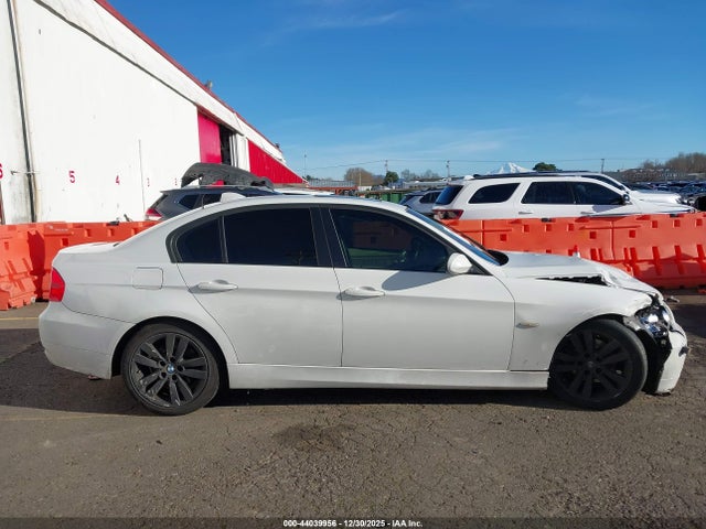 44039956 :رقم المزاد ، WBAVB13586PT19625 vin ، 2006 Bmw 325i مزاد بيع
