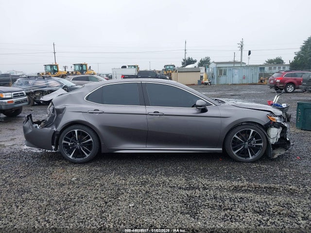 4T1B61HK3JU506396 Toyota CAMRY XSE