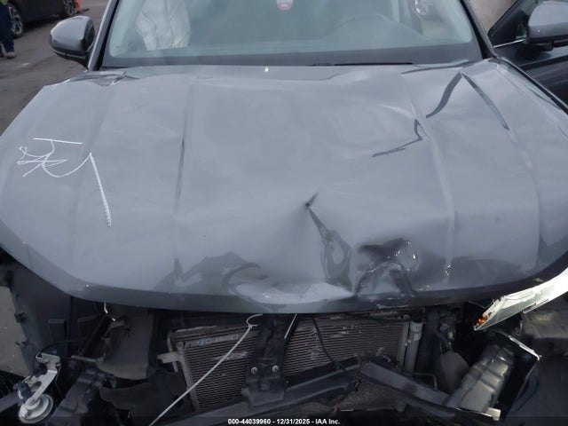 3VVPX7B28NM086942 Volkswagen Taos 1.5t Se