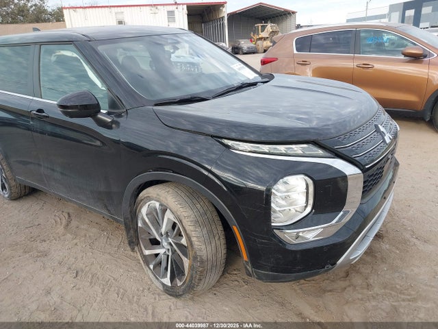 2022 MITSUBISHI OUTLANDER JA4J4UA82NZ040937 Photo 5