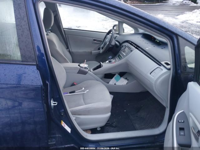 2015 TOYOTA PRIUS JTDKN3DU1F1987090 Photo 4