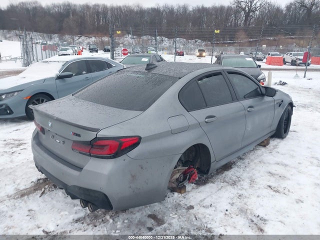 2023 BMW M5 WBS83CH09PCM71985 Photo 3