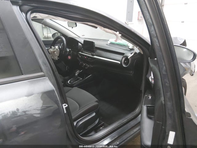 3KPF24AD0RE772841 KIA FORTE LX