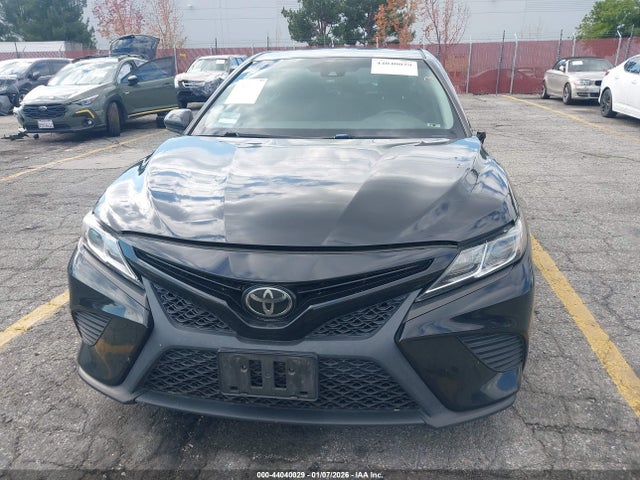 4T1B11HK0JU108836 Toyota CAMRY SE