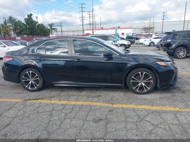 4T1B11HK0JU108836 Toyota CAMRY SE