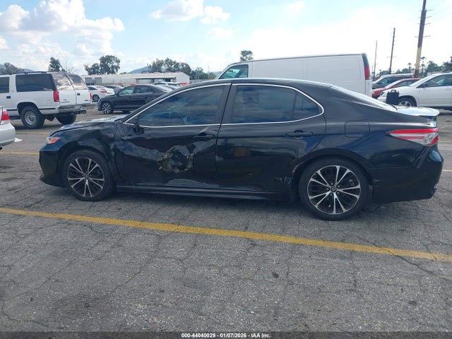 4T1B11HK0JU108836 Toyota CAMRY SE