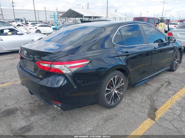 4T1B11HK0JU108836 Toyota CAMRY SE