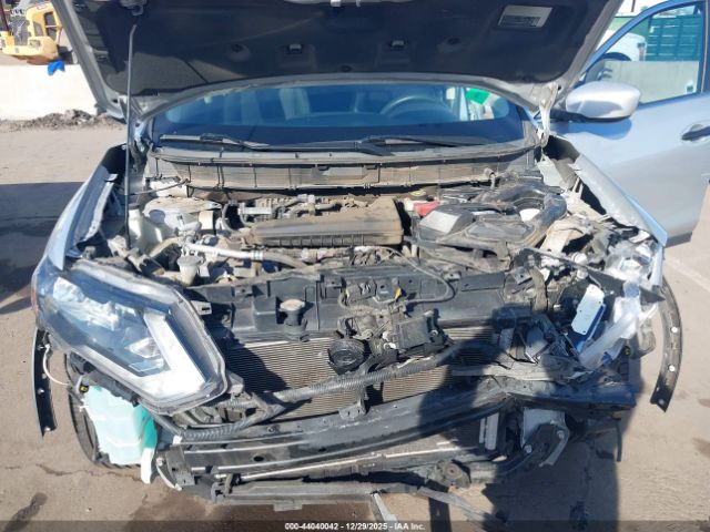 2018 NISSAN ROGUE KNMAT2MT4JP560561 Photo 9