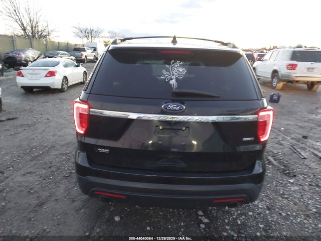 1FM5K8BH9HGA31098 Ford Explorer