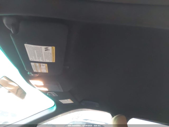 1FM5K8BH9HGA31098 Ford Explorer