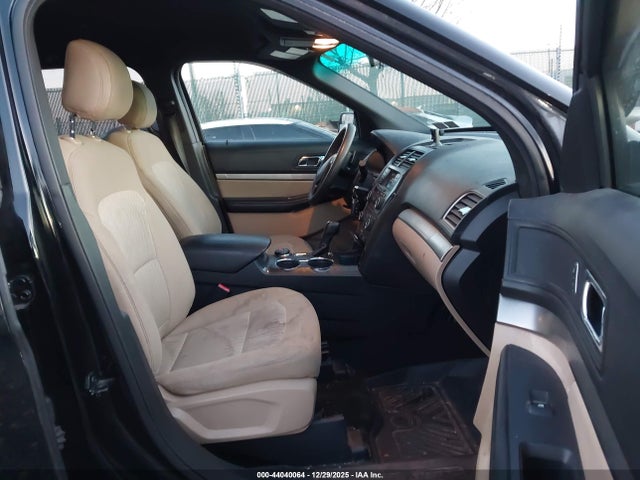 1FM5K8BH9HGA31098 Ford Explorer