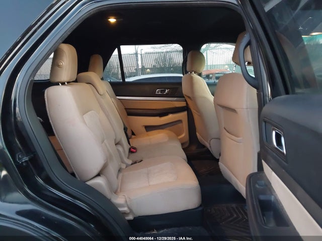 1FM5K8BH9HGA31098 Ford Explorer