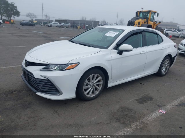 Toyota CAMRY LE 2023 4T1C11AK2PU796586 Image 2
