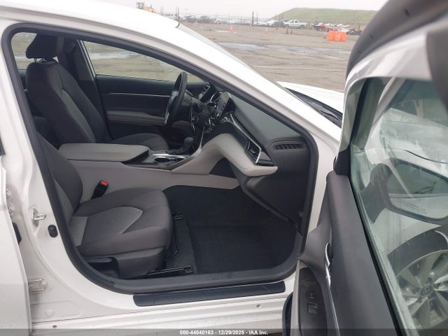 Toyota CAMRY LE 2023 4T1C11AK2PU796586 Image 5